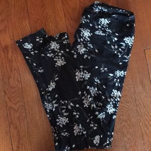Lularoe OS floral bouquet leggings